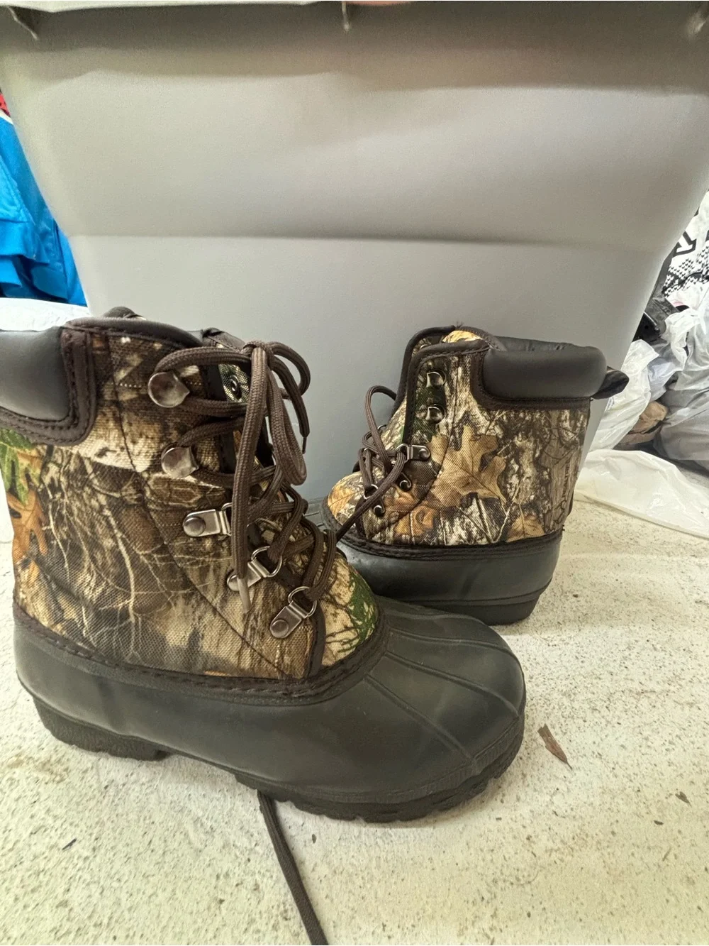 Magellan Realtree camo insulated hunting snow boots youth boy size 5